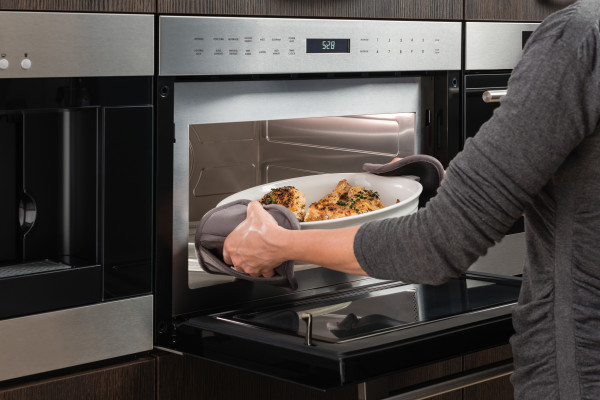 Combination Microwave and Oven