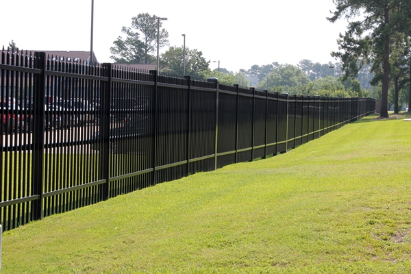 Commercial Fencing