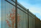 5 Reasons to Install a Commercial Fence